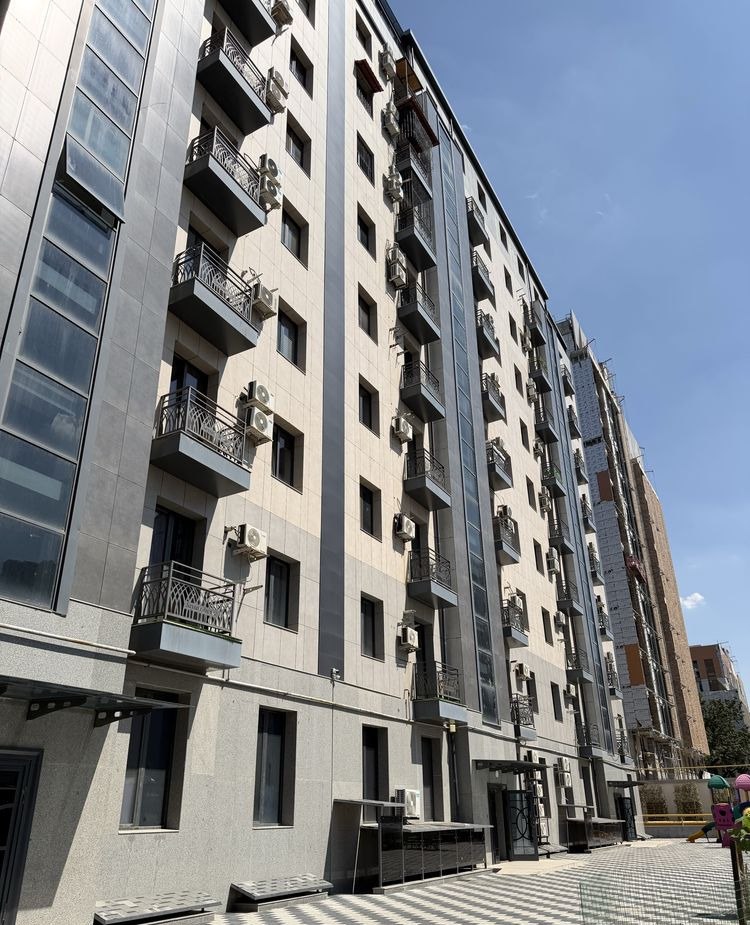Sotiladi 2 xonali xonadon, 50 m² · Olmazor — surat 1