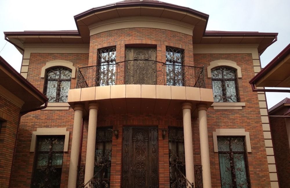 Sotiladi 8 xonali hovli, 600 m² · Yakkasaroy — surat 1