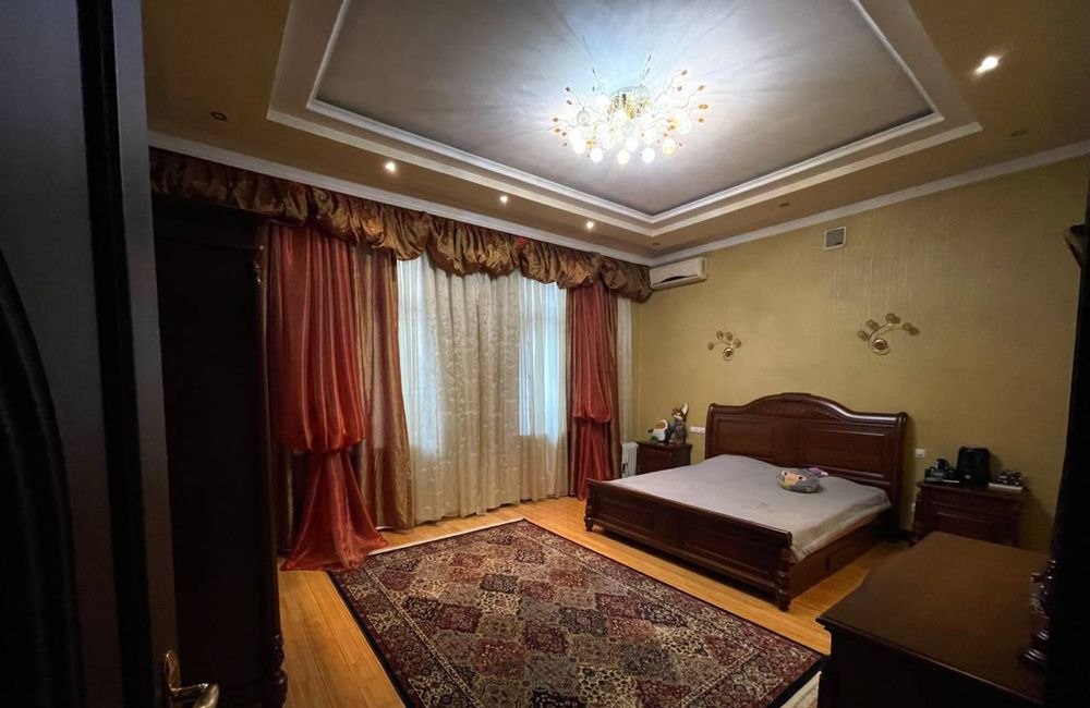 Sotiladi 8 xonali hovli, 600 m² · Yakkasaroy — surat 9