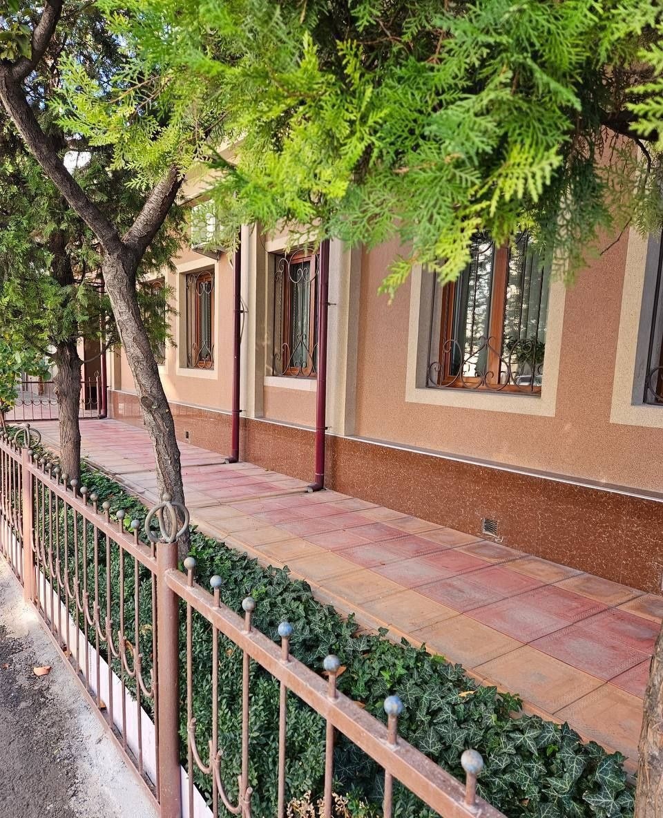 For sale 7-room house · Yakkasaray — photo 1