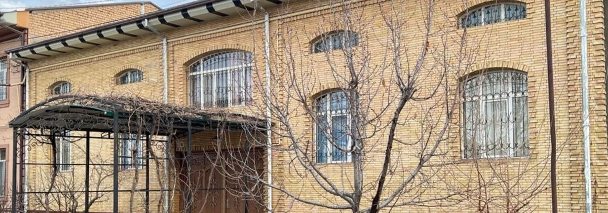 Продаётся 11-комн. дом · Учтепа — фото 1