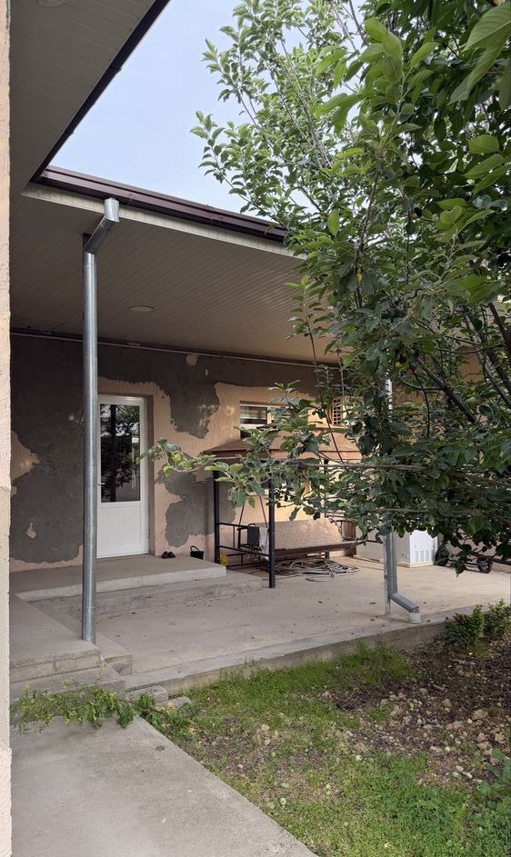Sotiladi 8 xonali hovli, 30 m² · Uchtepa — surat 4