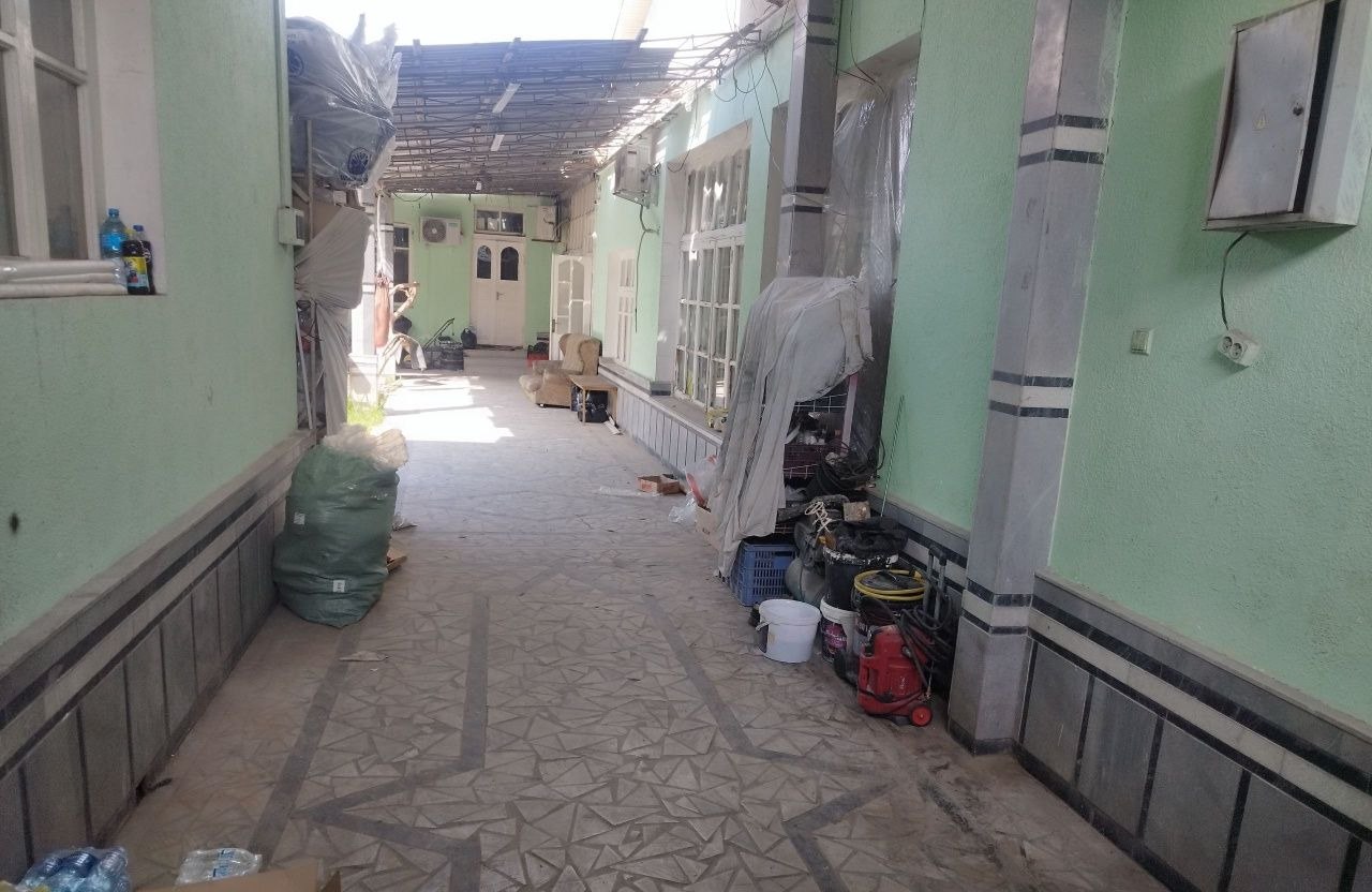 Sotiladi 9 xonali hovli, 300 m² · Yakkasaroy — surat 6