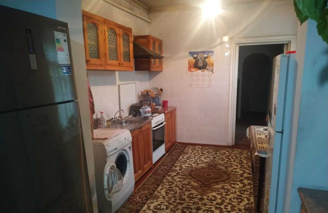 Sotiladi 8 xonali hovli, 120 m² · Mirzo Ulug‘bek — surat 2