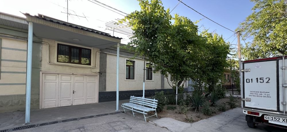 Sotiladi 10 xonali hovli, 350 m² · Chilonzor — surat 1