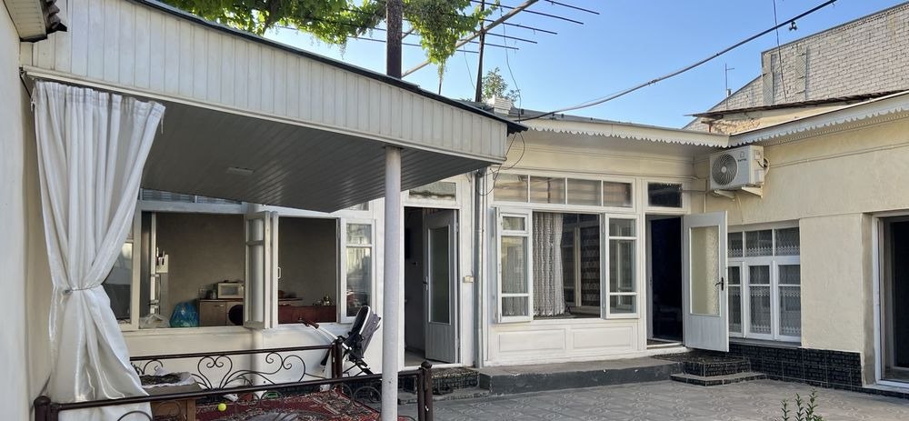 Sotiladi 10 xonali hovli, 350 m² · Chilonzor — surat 2