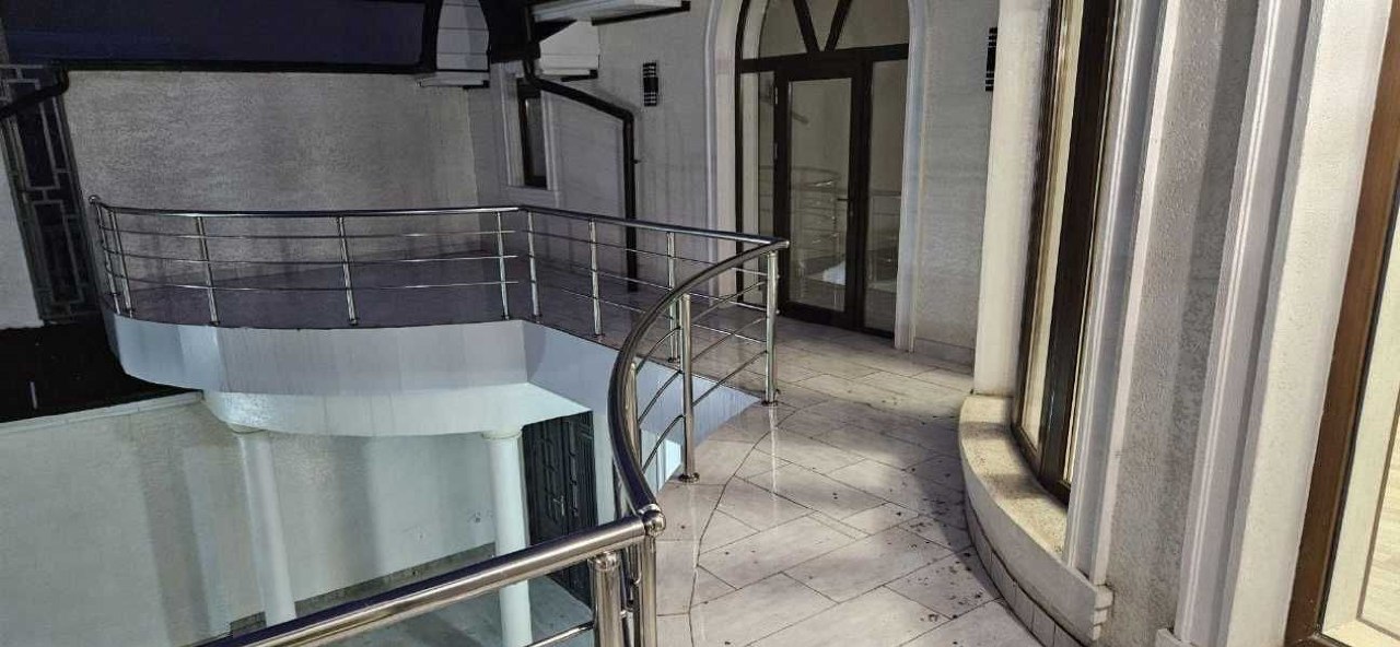 Sotiladi 7 xonali hovli, 184.58 m² · Mirzo Ulug‘bek — surat 5