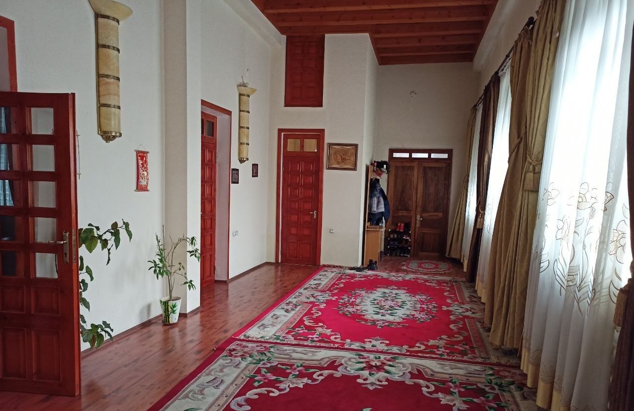 Sotiladi 15 xonali hovli, 1000 m² · Mirzo Ulug‘bek — surat 4