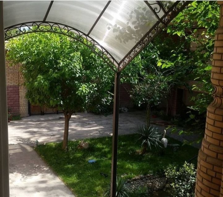 Sotiladi 15 xonali hovli, 1000 m² · Mirzo Ulug‘bek — surat 2