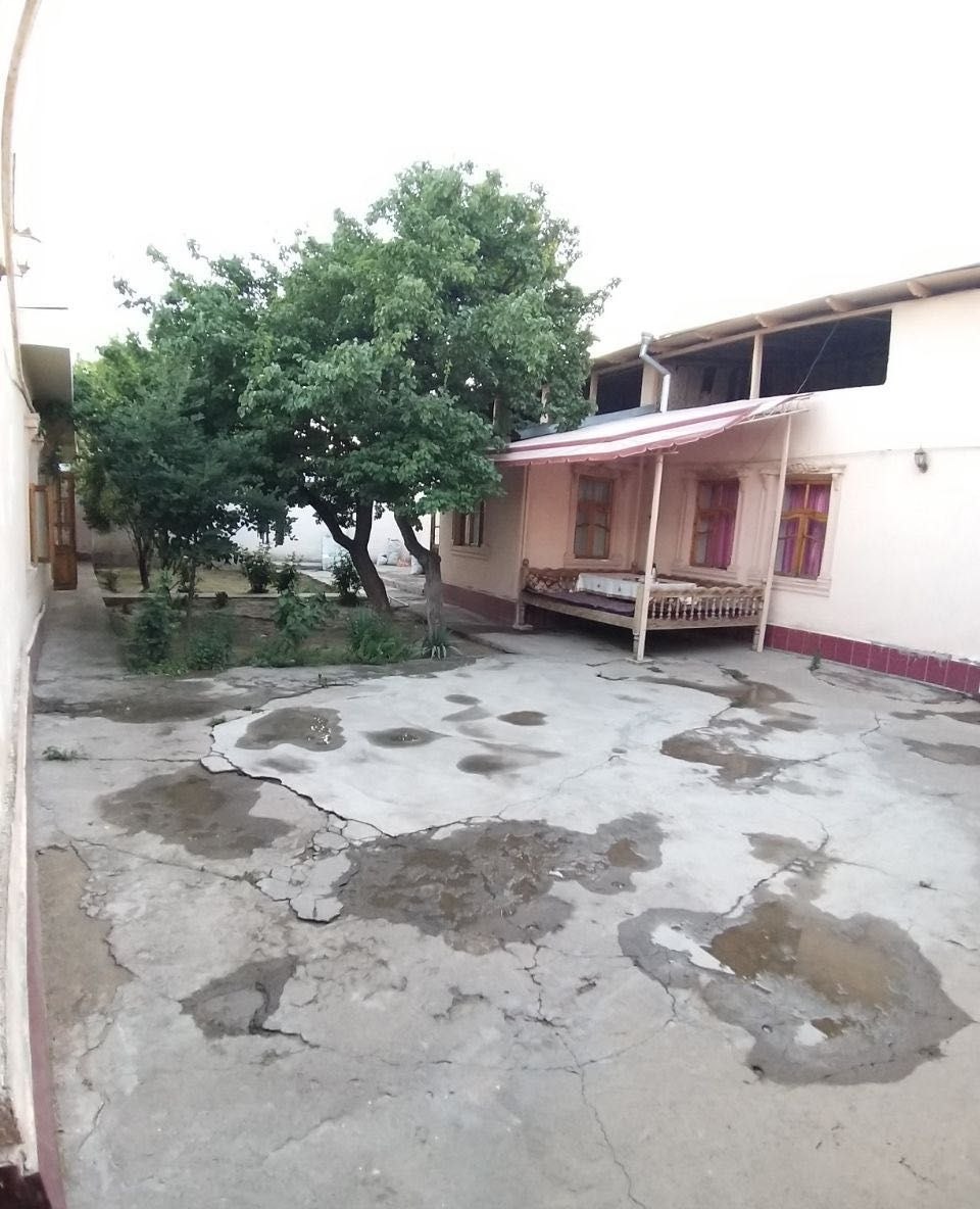 For sale 10-room house, 700 m² · Shaykhantakhur — photo 1