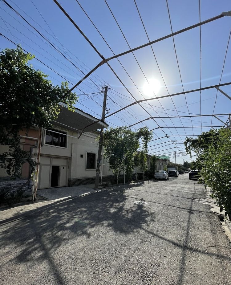 Sotiladi 14 xonali hovli · Uchtepa — surat 2