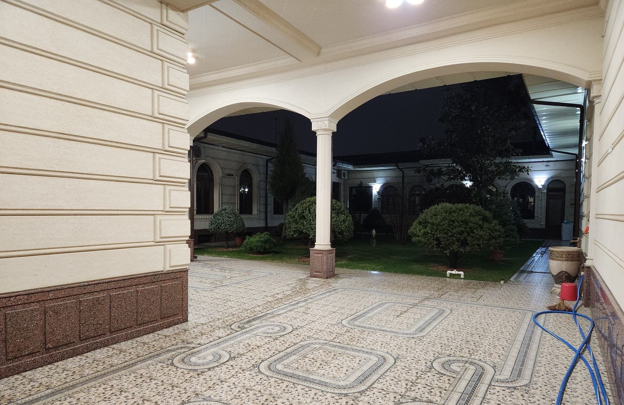 Sotiladi 8 xonali hovli · Uchtepa — surat 8