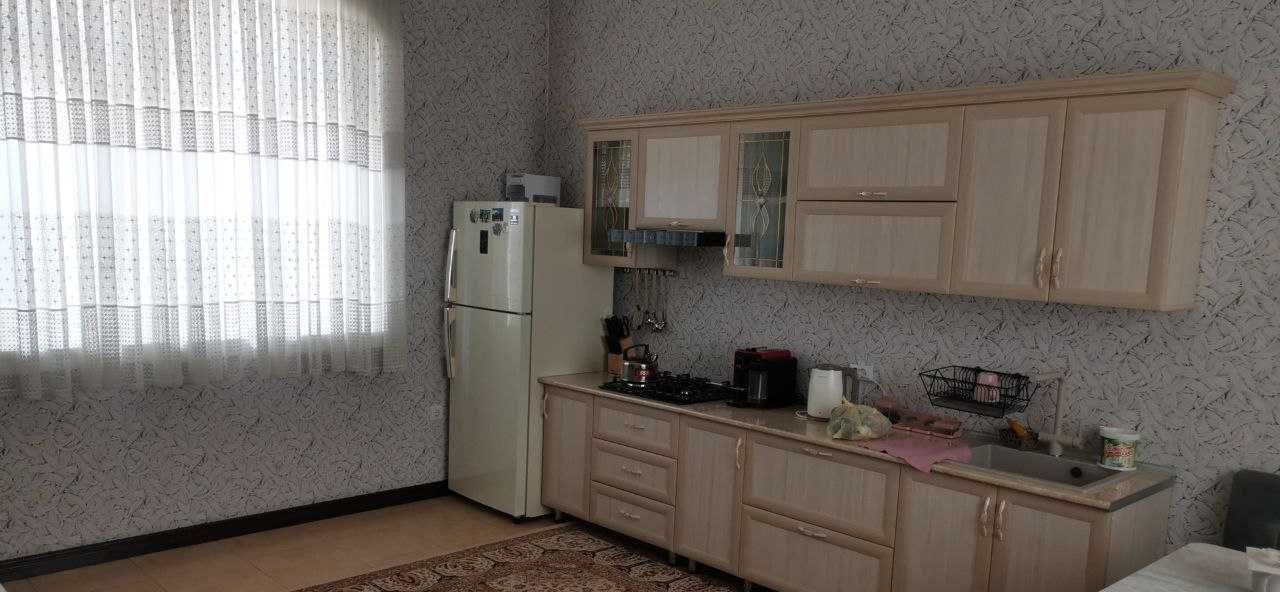 Sotiladi 4 xonali hovli, 200 m² · Yunusobod — surat 8