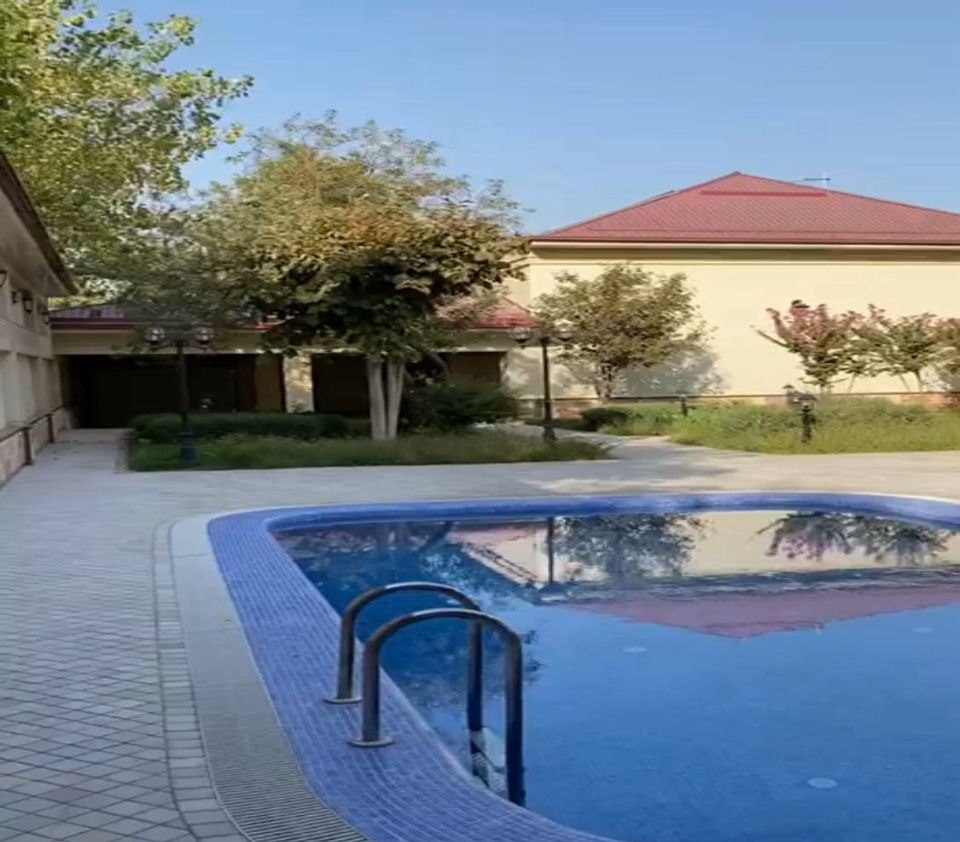 For sale 6-room house, 600 m² · Almazar — photo 5