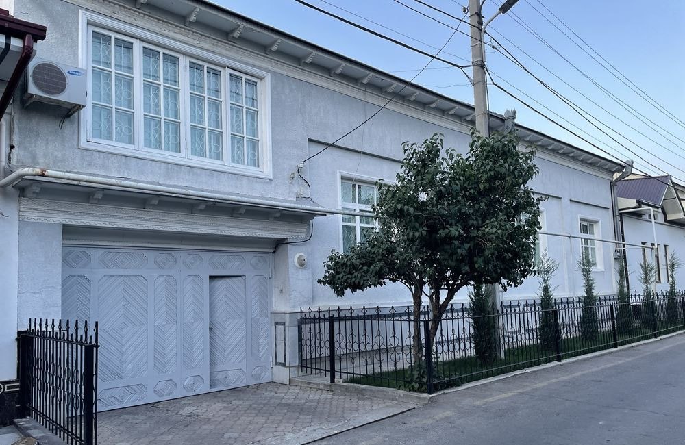 For sale 9-room house, 662.15 m² · Yunusabad — photo 1