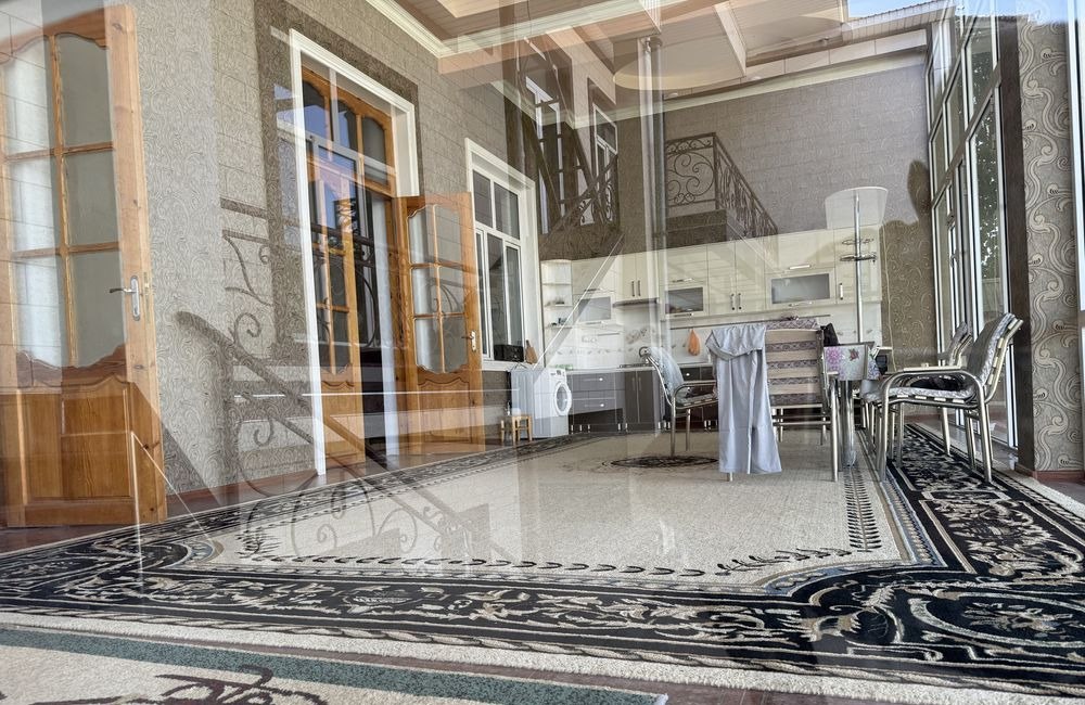 Sotiladi 7 xonali hovli, 320 m² · Yashnobod — surat 4