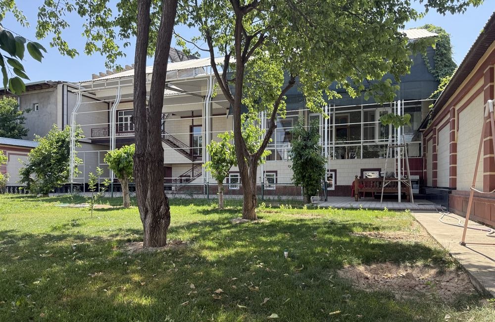 Sotiladi 7 xonali hovli, 320 m² · Yashnobod — surat 3