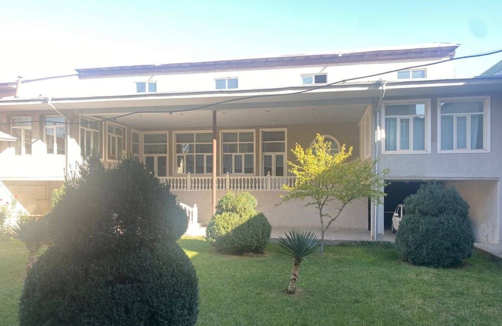 For sale 16-room house, 10.5 m² · Almazar — photo 4