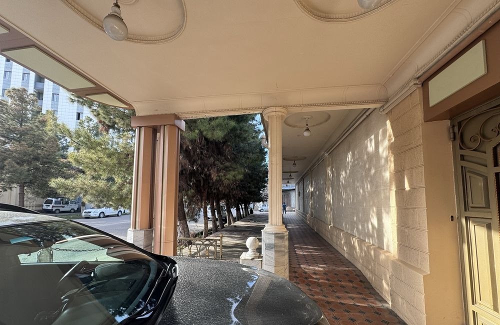 Sotiladi 7 xonali hovli, 650 m² · Olmazor — surat 3