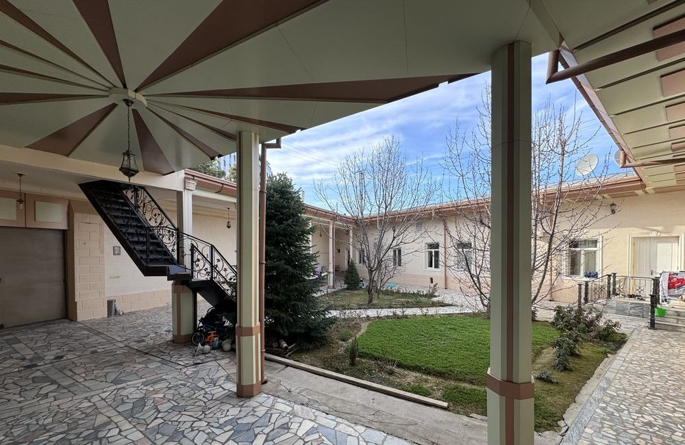 Sotiladi 7 xonali hovli, 650 m² · Olmazor — surat 5