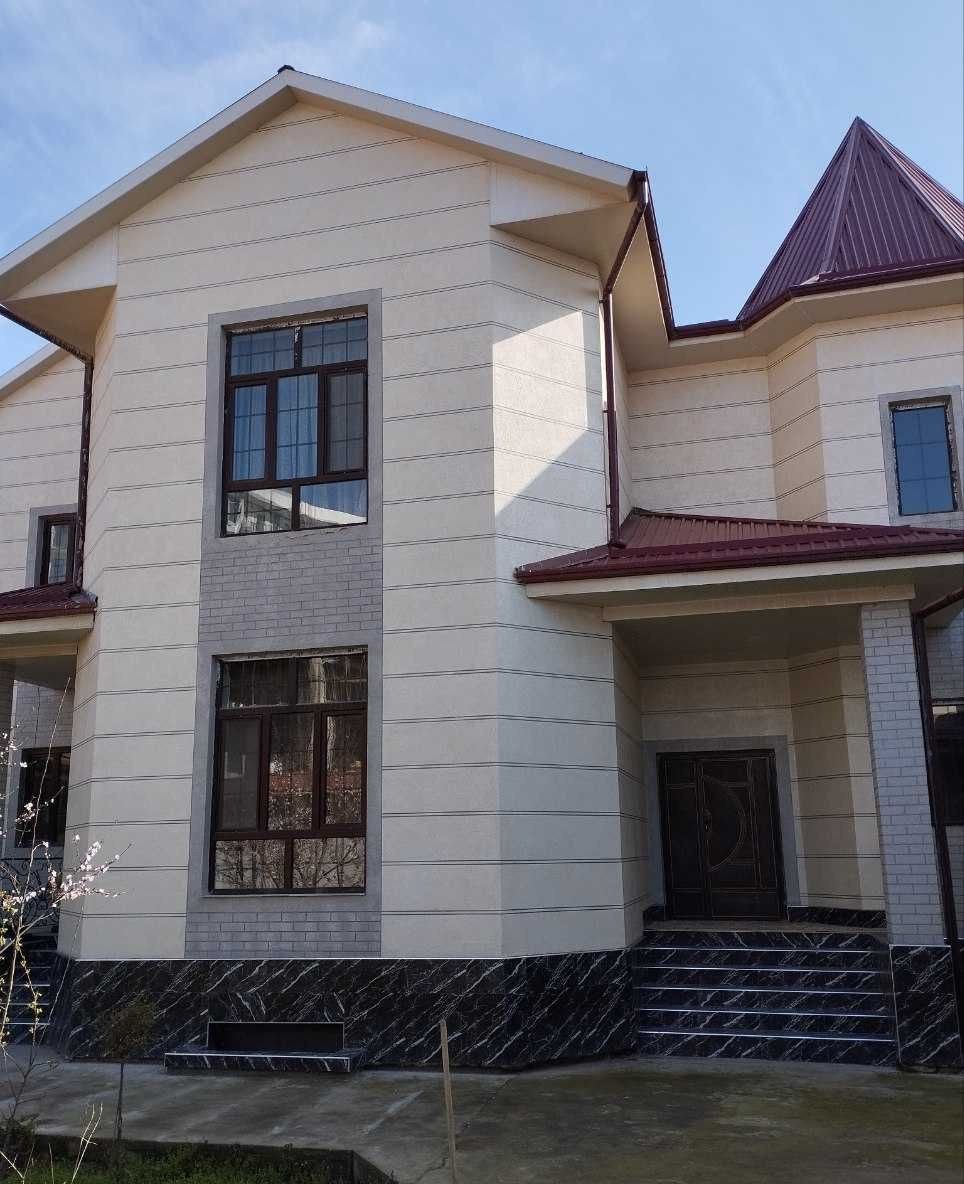 Sotiladi 7 xonali hovli, 400 m² · Yashnobod — surat 1