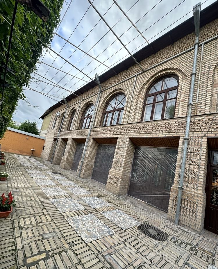For sale 15-room house, 1 m² · Yashnabad — photo 3