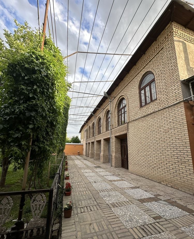 For sale 15-room house, 1 m² · Yashnabad — photo 5