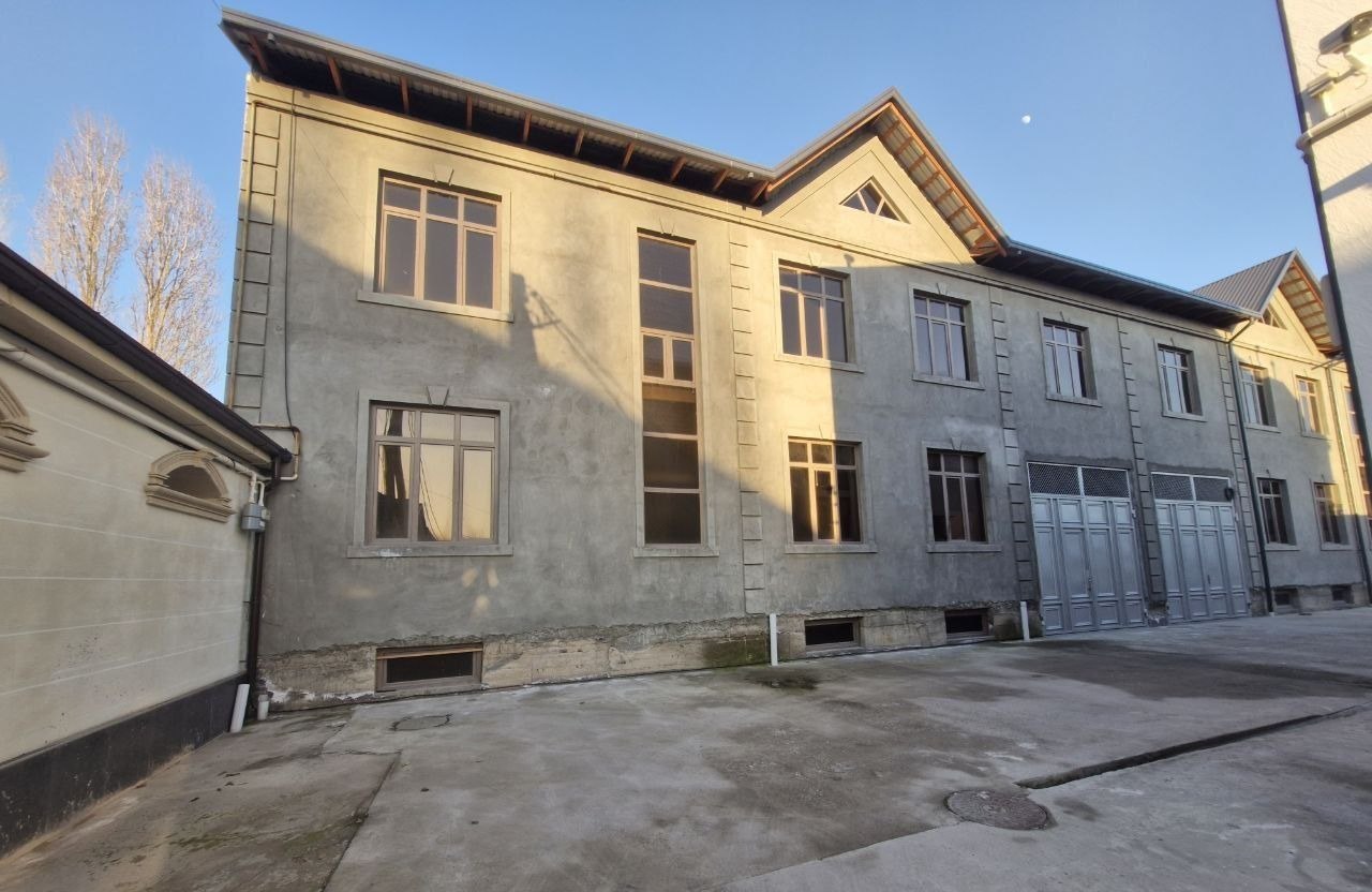 Sotiladi 10 xonali hovli, 480 m² · Mirzo Ulug‘bek — surat 2