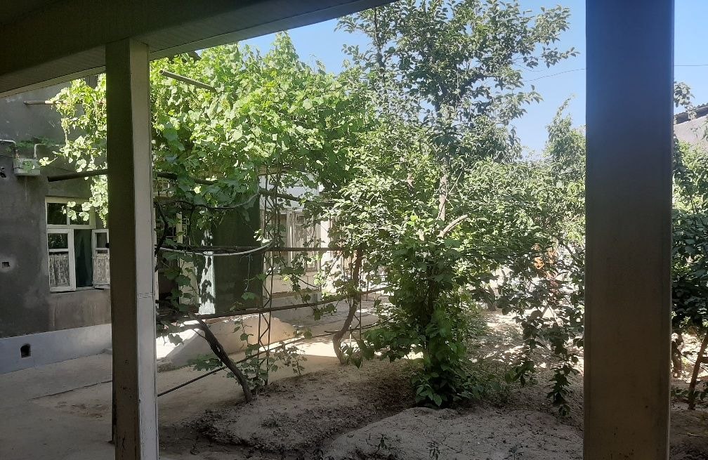 Sotiladi 6 xonali hovli, 528 m² · Yakkasaroy — surat 2