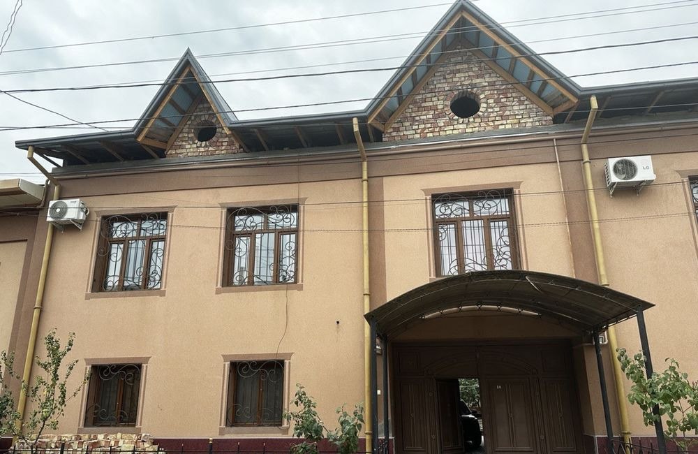 For sale 14-room house · Yunusabad — photo 1