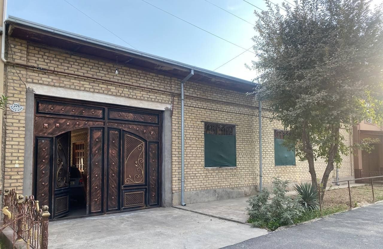 Sotiladi 8 xonali hovli · Olmazor — surat 2