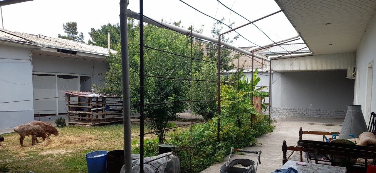 For sale 5-room house, 6 m² · Almazar — photo 3