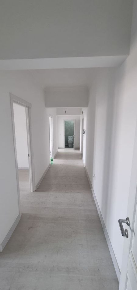 Sotiladi 3 xonali xonadon, 73 m² · Yakkasaroy — surat 1