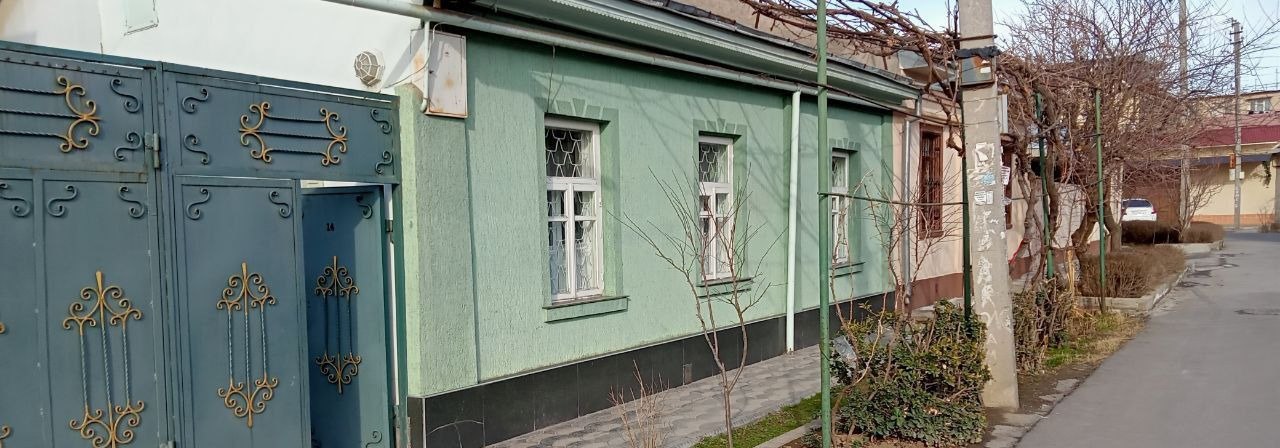 Sotiladi 6 xonali hovli, 150 m² · Yakkasaroy — surat 1