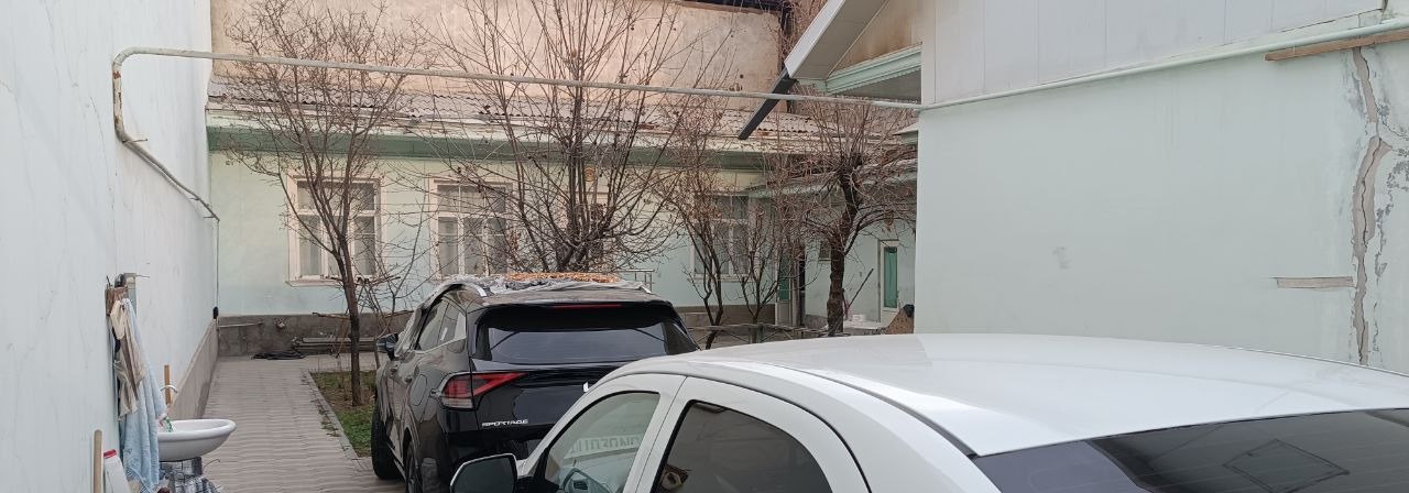 Sotiladi 6 xonali hovli, 150 m² · Yakkasaroy — surat 4