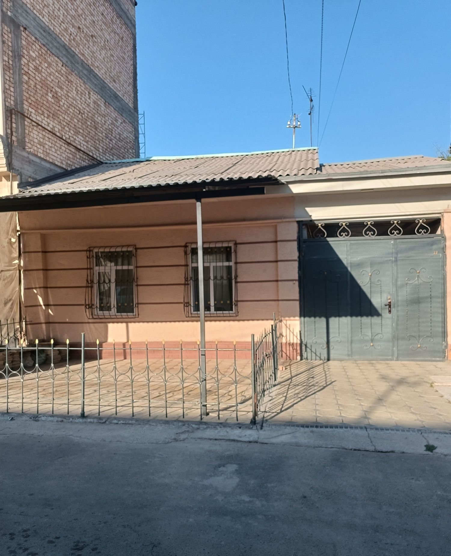 For sale 5-room house · Mirabad — photo 2