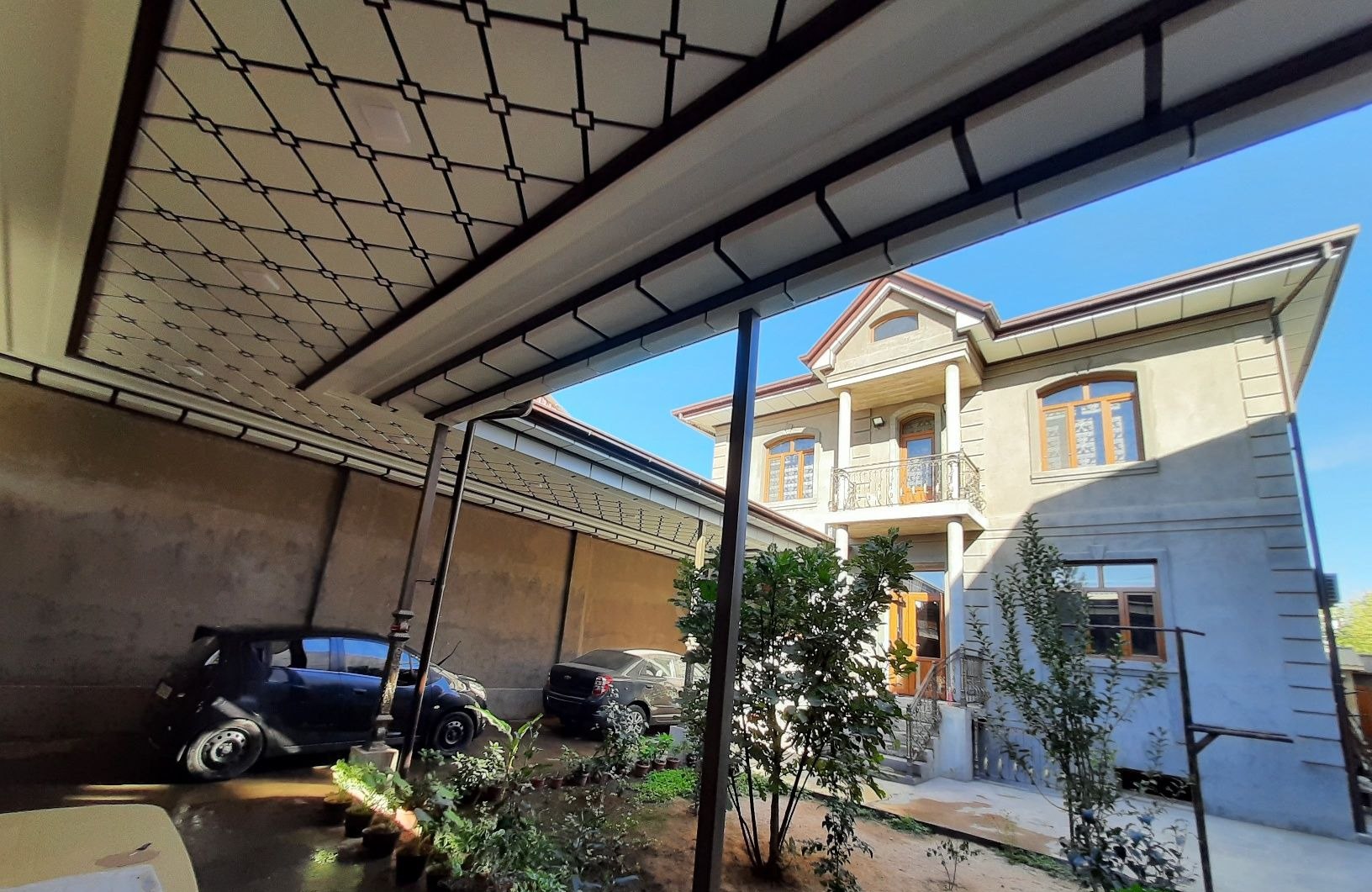 For sale 13-room house · Yashnabad — photo 1