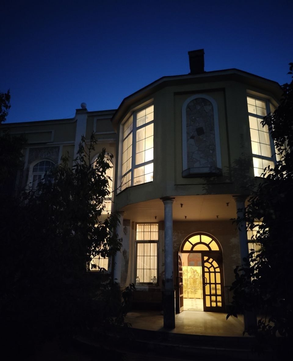 Sotiladi 12 xonali hovli, 1 m² · Mirzo Ulug‘bek — surat 6