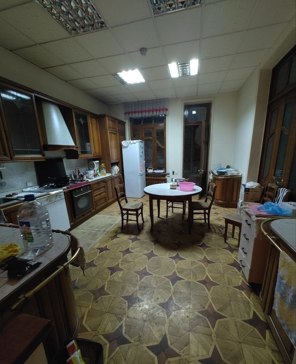 Sotiladi 12 xonali hovli, 1 m² · Mirzo Ulug‘bek — surat 7
