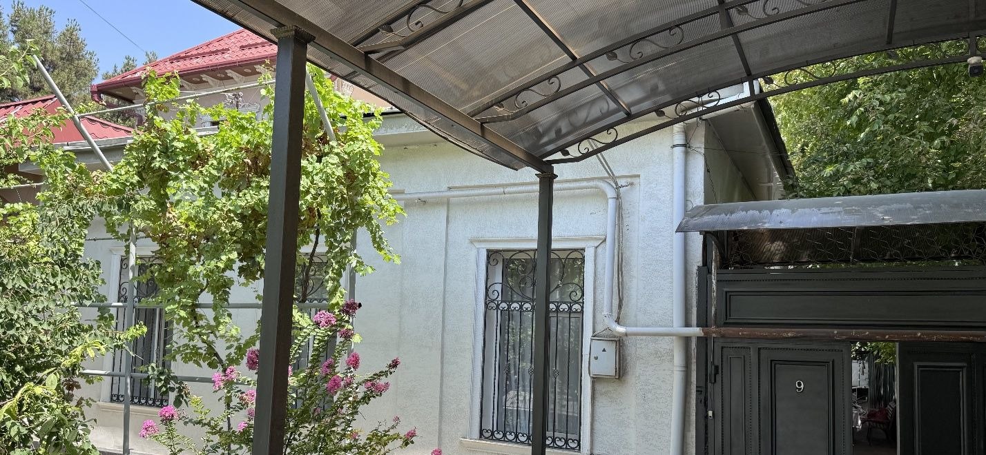 For sale 9-room house, 352 m² · Mirzo-Ulugbek — photo 1