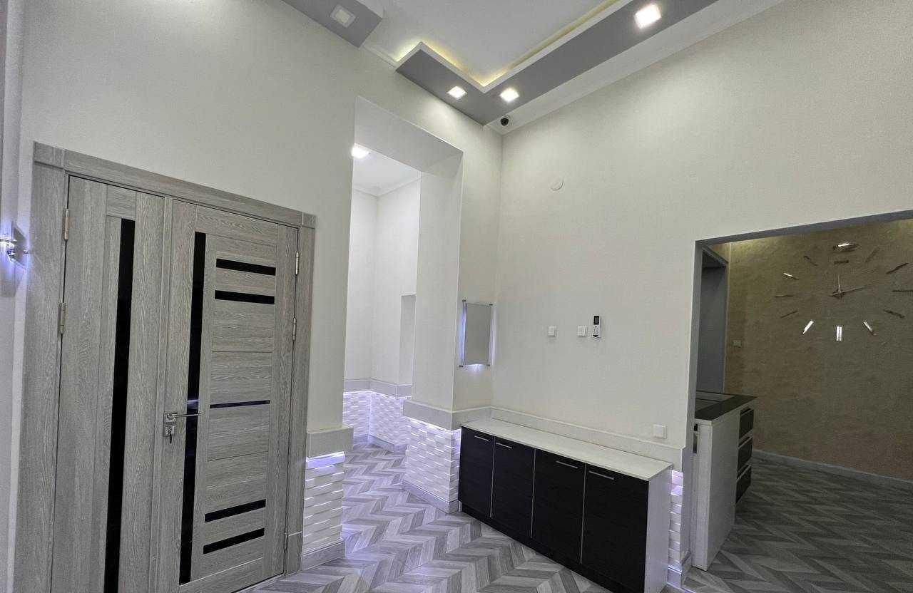 Sotiladi tijorat binosi, 354 m² · Yakkasaroy — surat 3