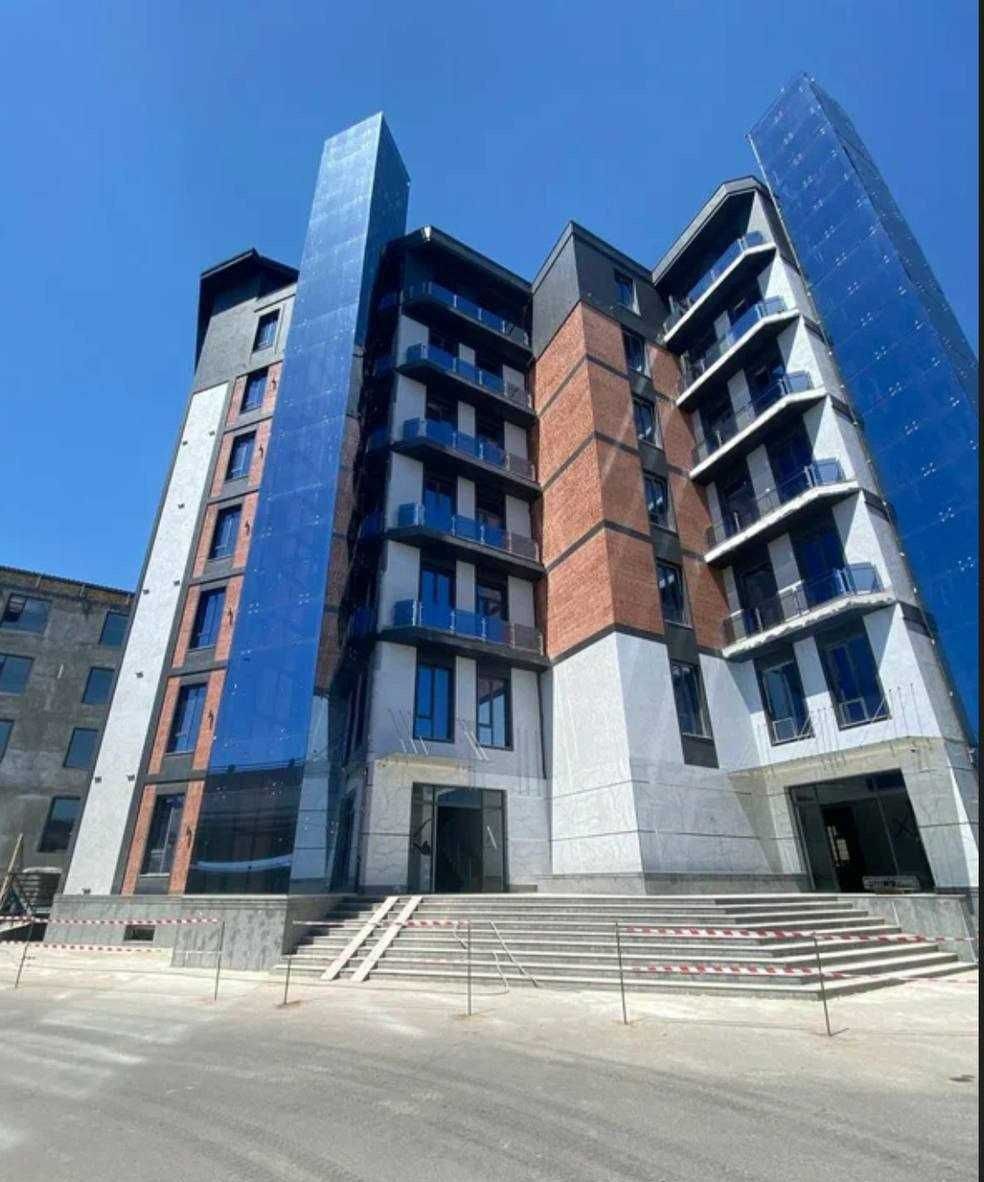 Sotiladi tijorat binosi, 422 m² · Yashnobod — surat 1