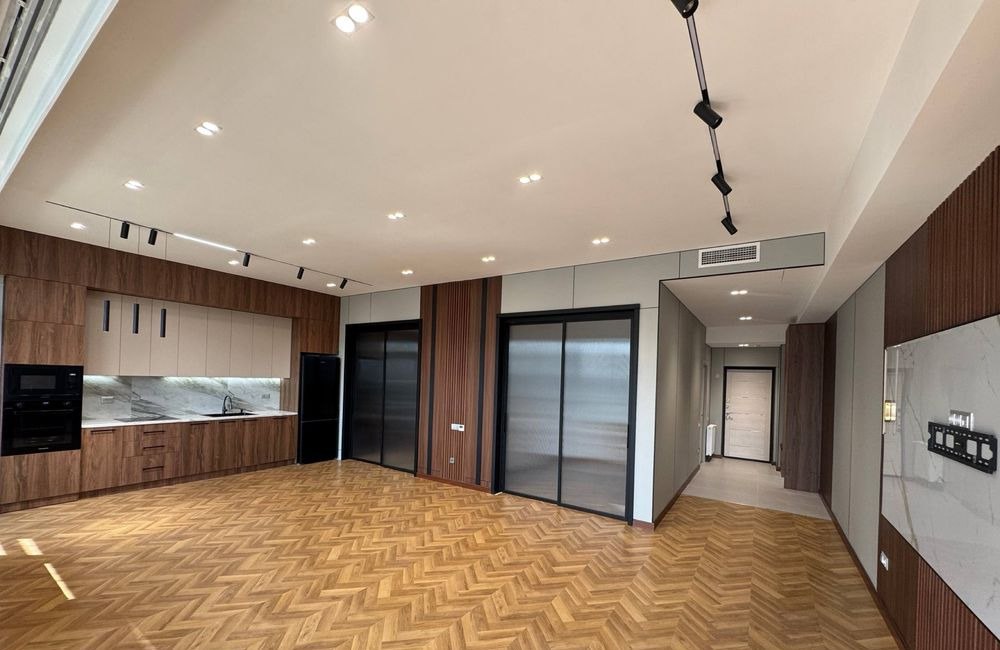 Ijaraga tijorat binosi, 98 m² · Yakkasaroy — surat 1