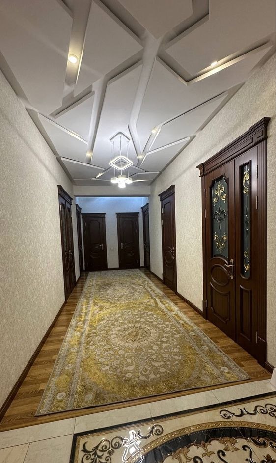 Сдаётся 4-комн. квартира, 118 м² · Чиланзар — фото 1
