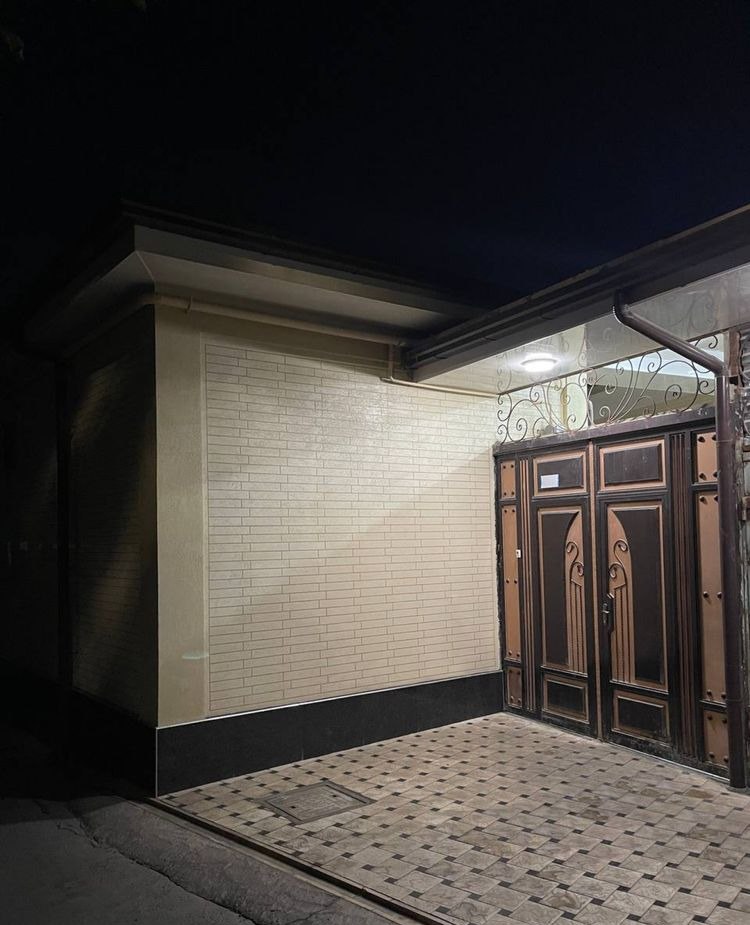 For sale 8-room house · Yakkasaray — photo 1