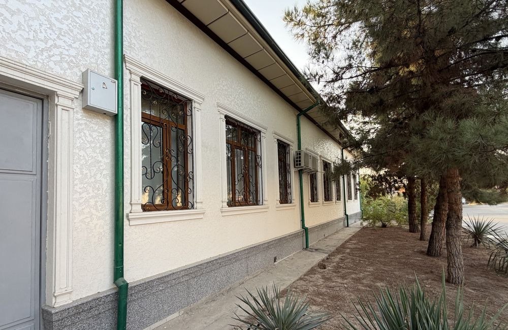 For sale 6-room house · Almazar — photo 2