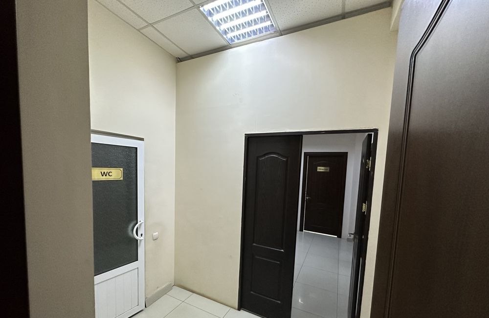 Ijaraga tijorat binosi, 220 m² · Yunusobod — surat 8
