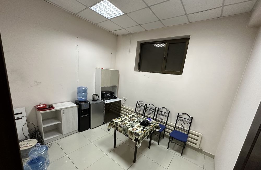Ijaraga tijorat binosi, 220 m² · Yunusobod — surat 6