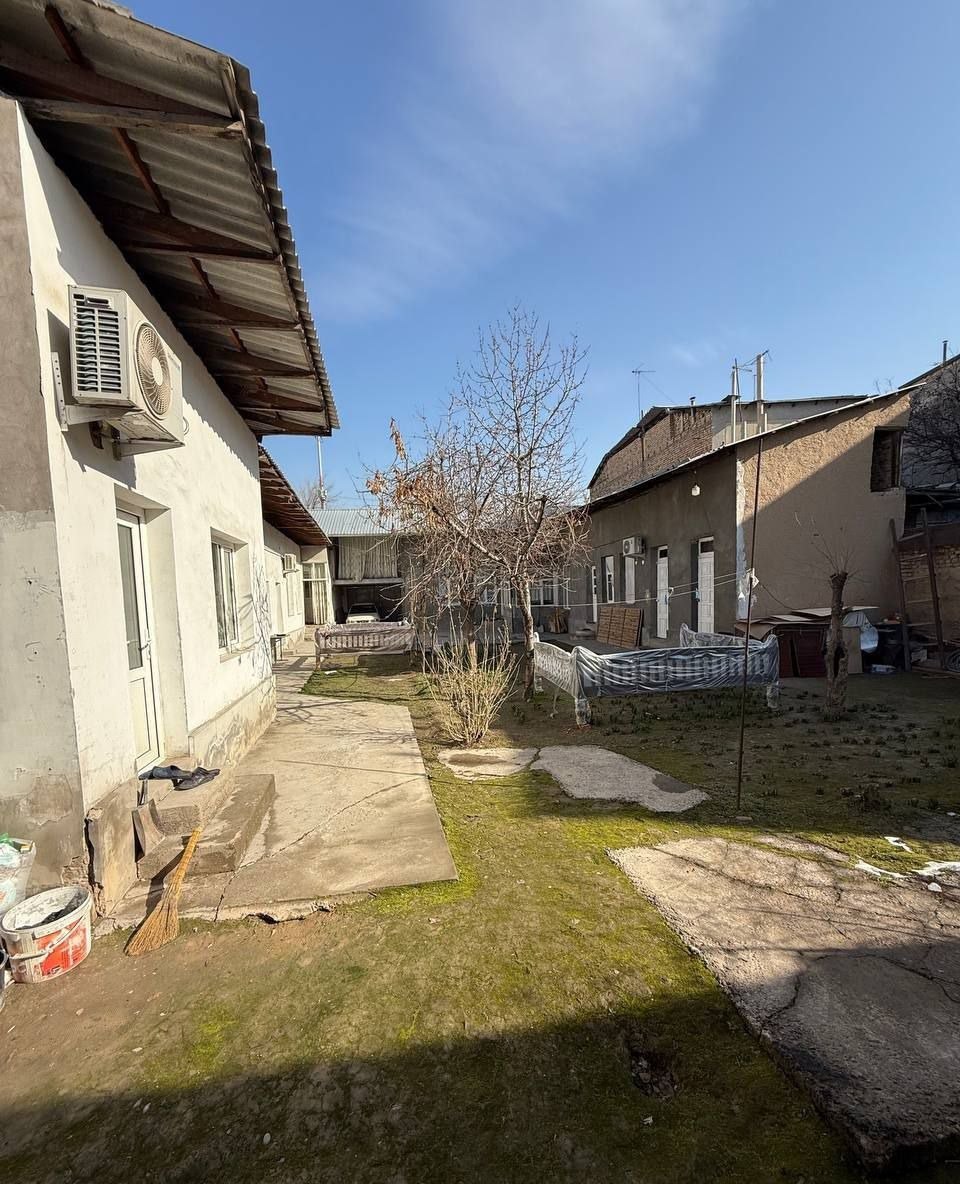 Sotiladi 8 xonali hovli · Olmazor — surat 4