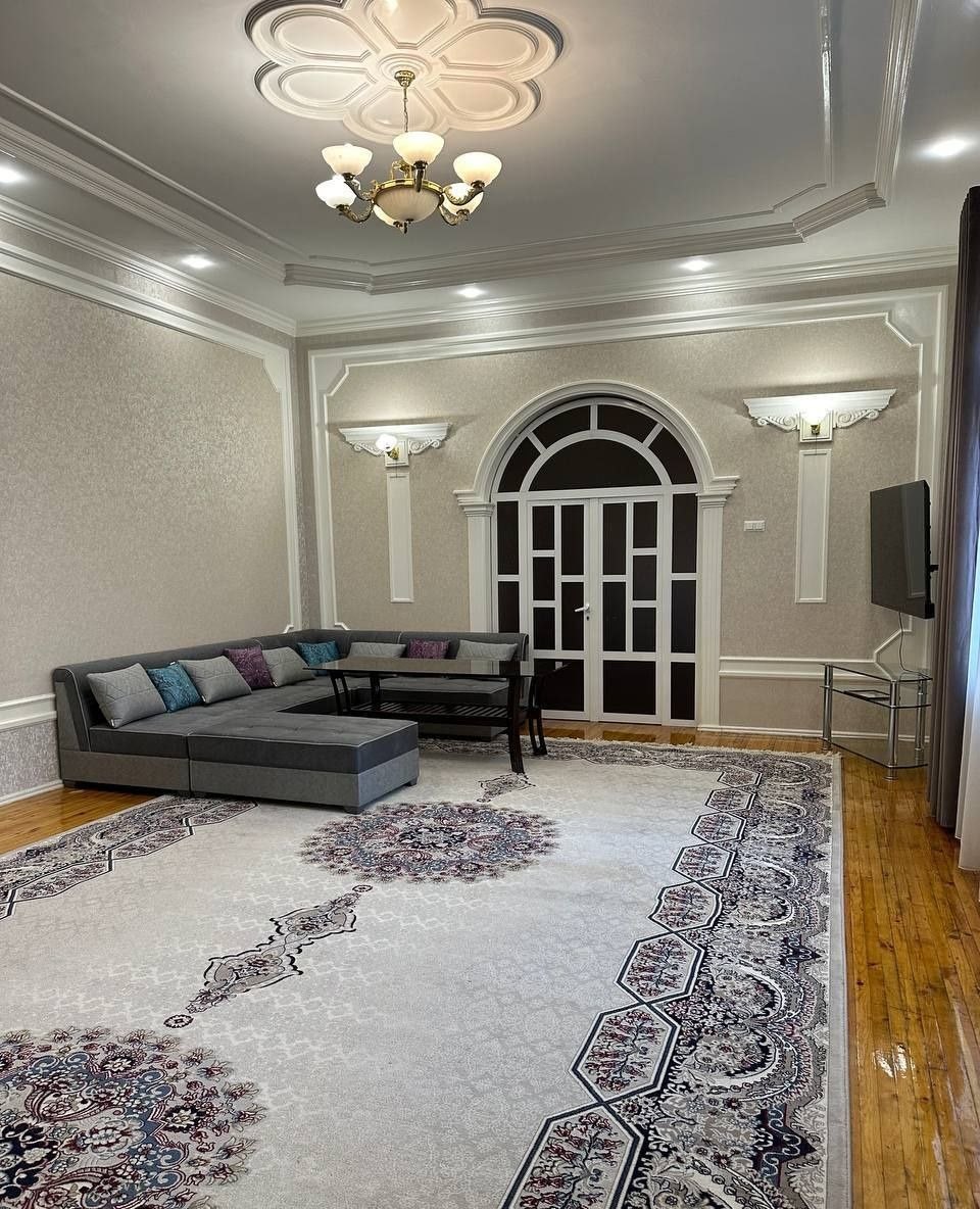 Sotiladi 7 xonali hovli, 370.9 m² · Olmazor — surat 1